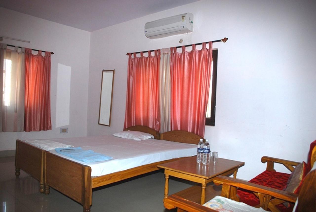 Hotel Sanskar รานจี ภายนอก รูปภาพ